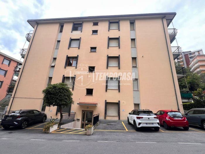 Appartamento quadrilocale in vendita in Via Trento, Celle Ligure Pecorile, Celle Ligure