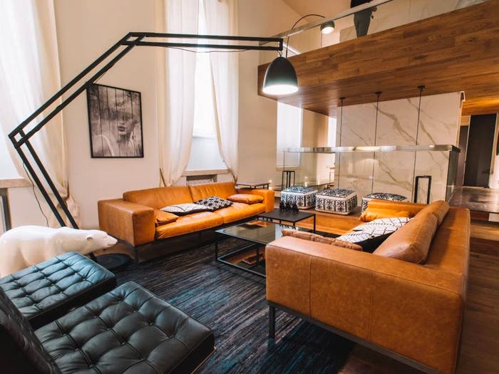 Appartamento con 5 locali in vendita in Via Giovanni Maria Angioj, Stampace, Cagliari