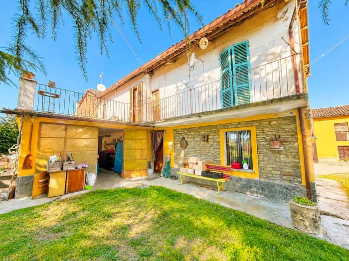 Casa con 5 locali in vendita in Regione Castagnole, Canelli