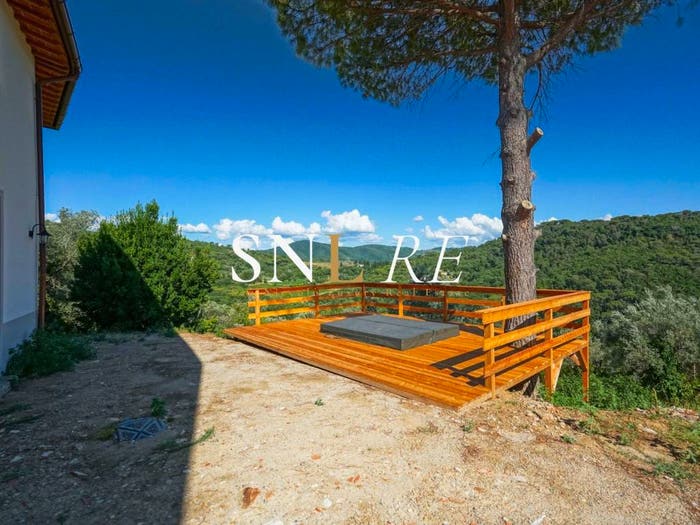 Casa con 6 locali in vendita in Via di Castel Ruggero, Greve in Chianti