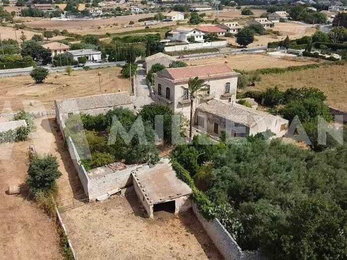 Casa con 6 locali in vendita in Via Sorda Scicli, Pirato, Modica
