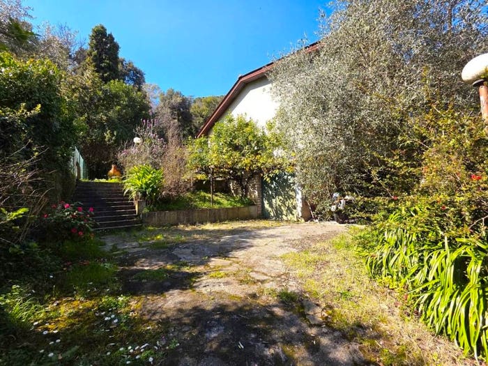 Casa con 5 locali in vendita in Via Bastione, Centro, Massa