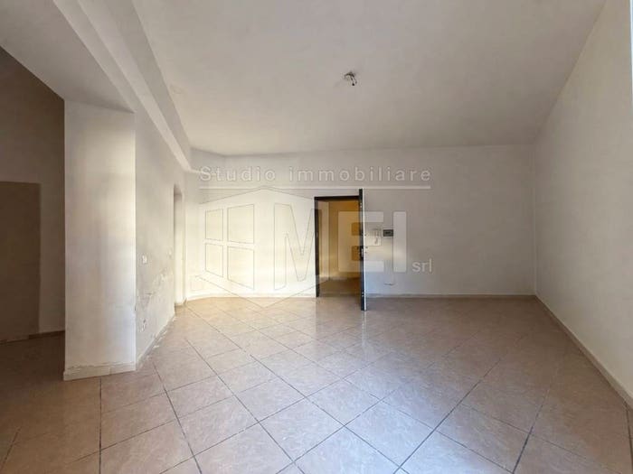 Appartamento bilocale in vendita in VIA DEI MULINI, Cisternone, Livorno