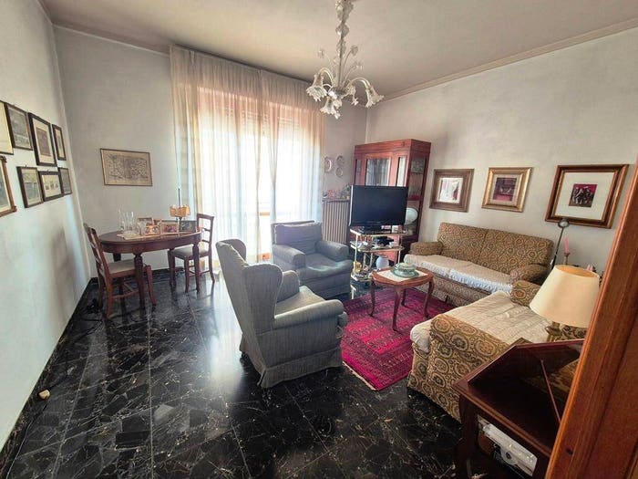 Appartamento con 6 locali in vendita in Via Val d'Aosta, Belverde, Monteriggioni