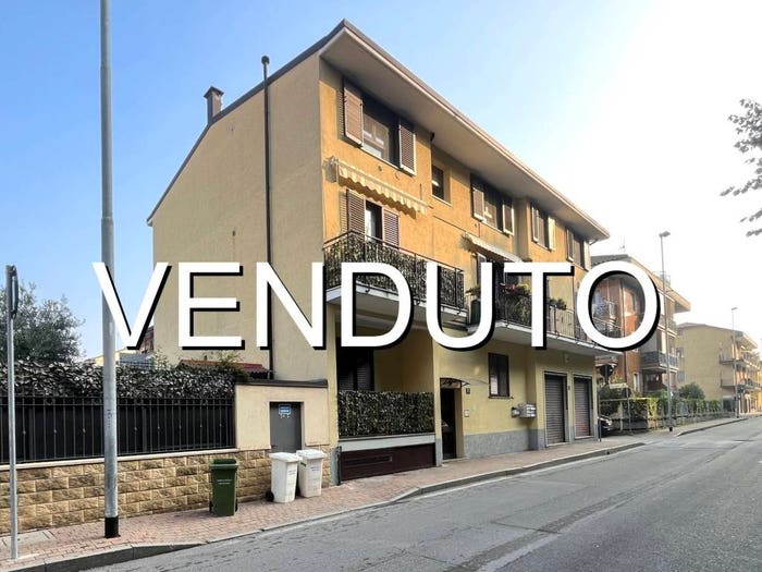 Appartamento bilocale in vendita in Via San Carlo Borromeo, Centro, Pioltello