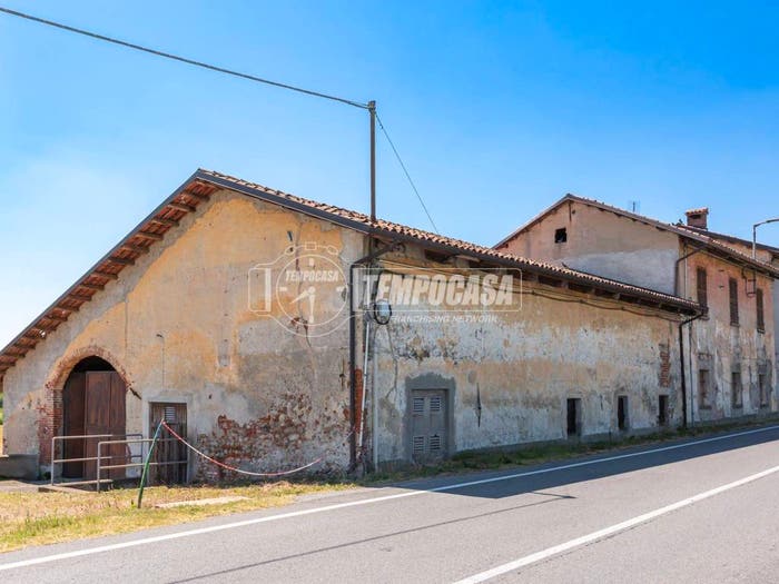 Appartamento con 6 locali in vendita in Via Cuneo, Centro, Fossano