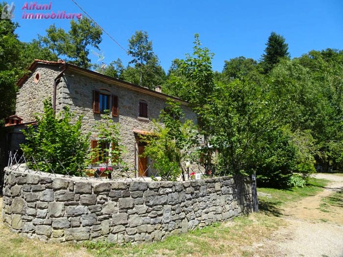 Casa con 6 locali in vendita in Bibbiena