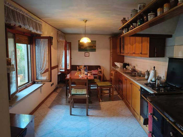 Casa con 6 locali in vendita in Orsaria, Premariacco