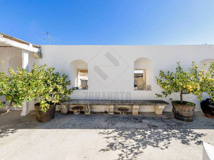 Appartamento con 6 locali in vendita in Via Rocco Pirri, Centro, Noto