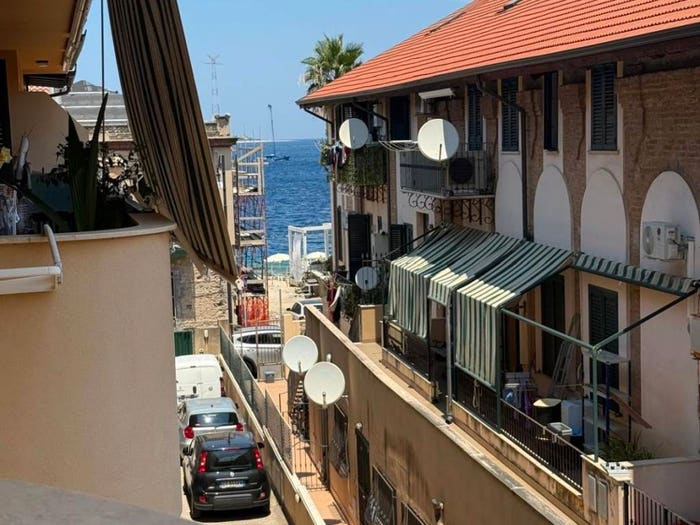 Appartamento con 5 locali in vendita in Via Vittorio Emanuele II, Centro, Villa San Giovanni