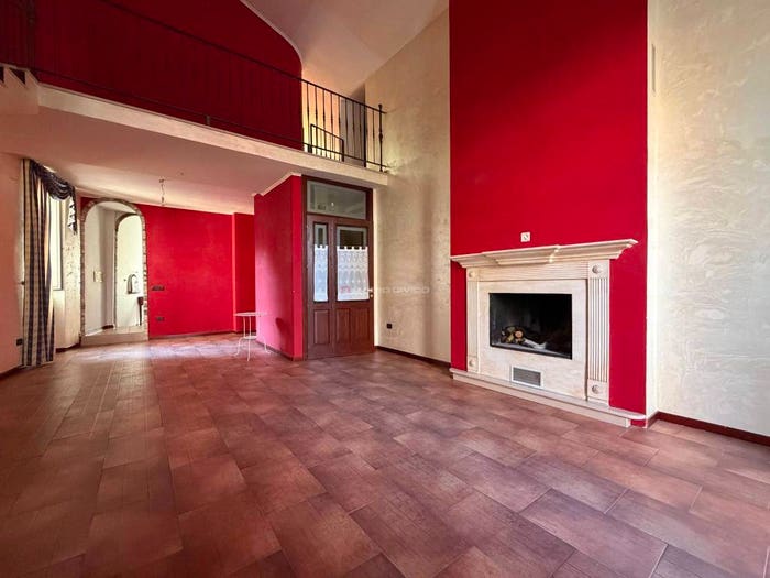 Appartamento con 6 locali in vendita in Via Saverio Altamura, Via della Repubblica Piazza San Francesco, Foggia