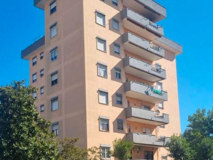 Appartamento con 6 locali in vendita in Via Giustiniano N, Centro, Aprilia