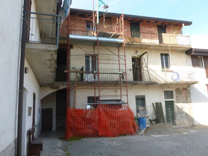 Appartamento trilocale in vendita in Lambrugo