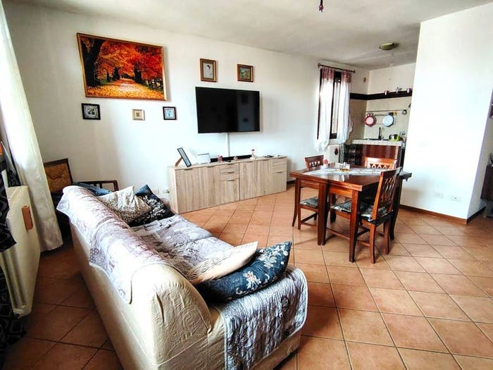 Appartamento trilocale in vendita in via Delle Querce, Finale Emilia