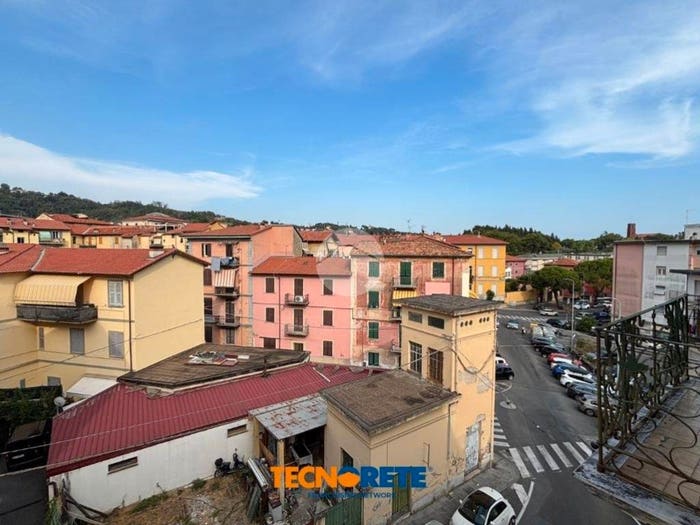 Appartamento trilocale in vendita in Via Della Ghiara, Rebocco La Chiappa, La Spezia