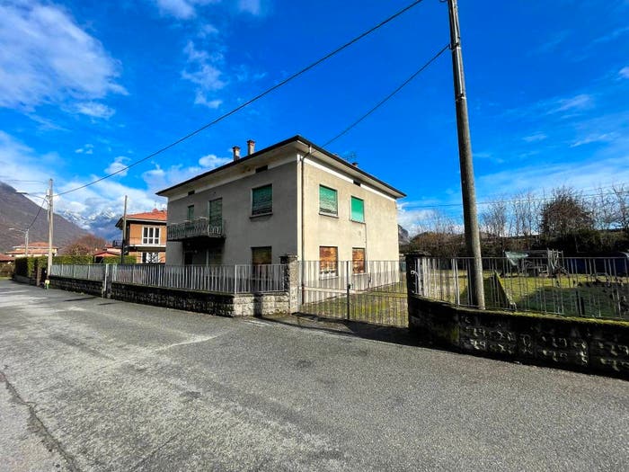 Casa con 5 locali in vendita in Via Pietro Pedolazzi, Centro, Gravellona Toce