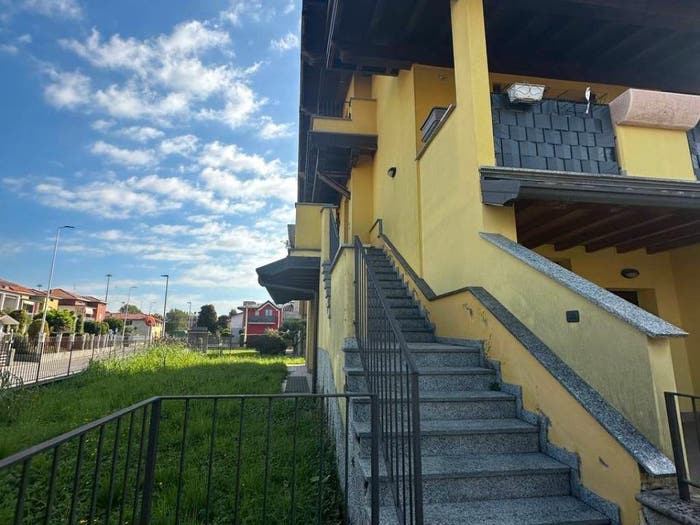 Appartamento monolocale in vendita in Via Giuseppe Mazzini, Madone