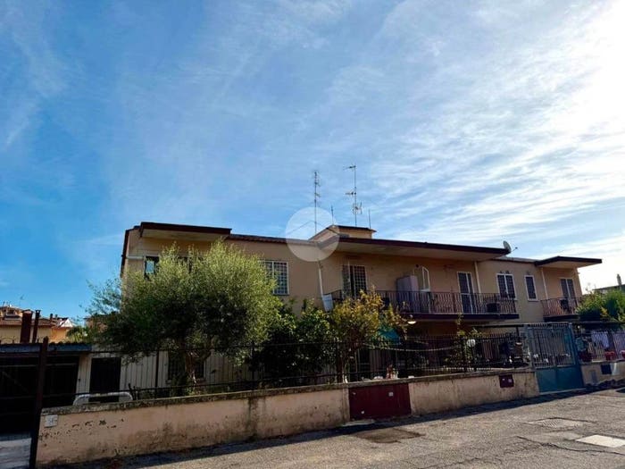Appartamento quadrilocale in vendita in Via luigi pietrobono, Casal Bernocchi, Roma