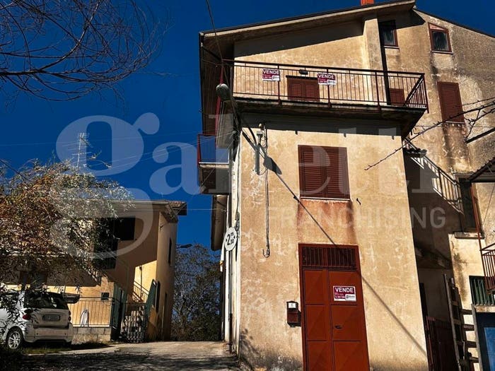 Casa trilocale in vendita in Via Sellitti, Pietrastornina