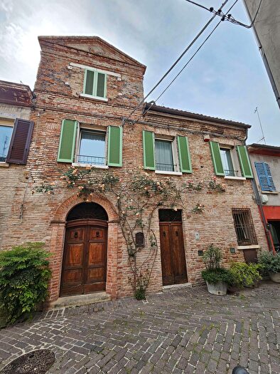 Casa con 8 locali in vendita in Rimini