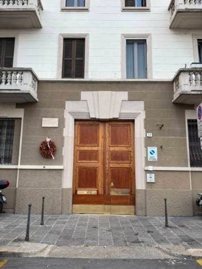 Appartamento trilocale in vendita in Via Emilio Gola, Navigli Darsena, Milano