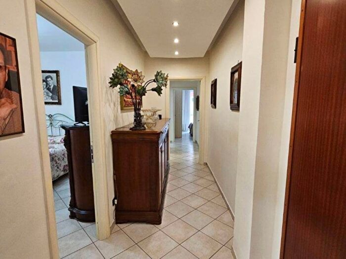 Appartamento trilocale in vendita in Via Vittorio Emanuele II, Centro, Bordighera