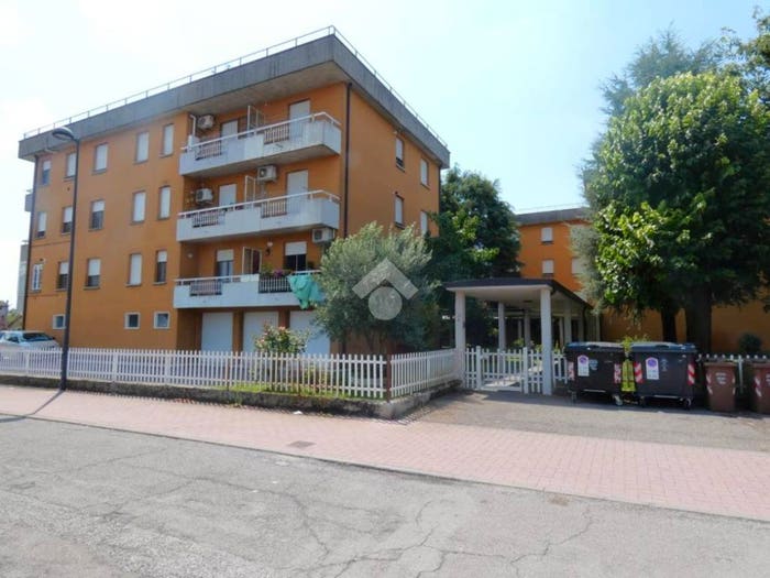 Appartamento trilocale in vendita in Via Veneto, Centro, Campegine