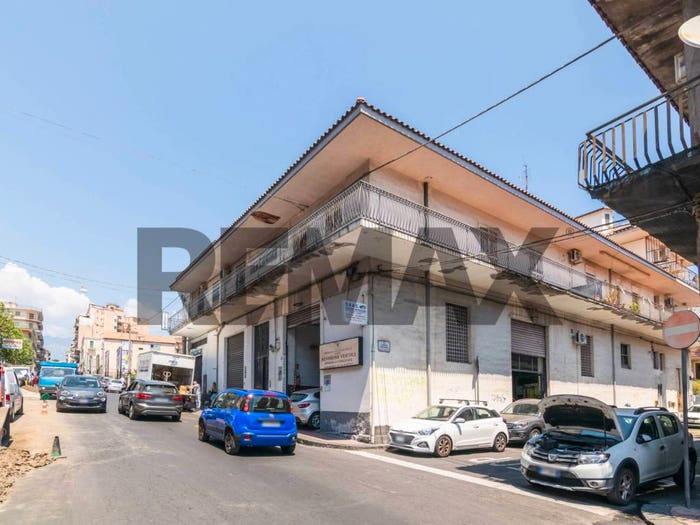 Casa quadrilocale in vendita in Via Salvatore Vigo, San Giovanni Tupparello, Acireale
