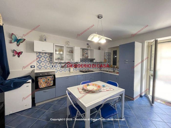 Casa con 5 locali in vendita in Via Calderà, Centro, Barcellona Pozzo di Gotto