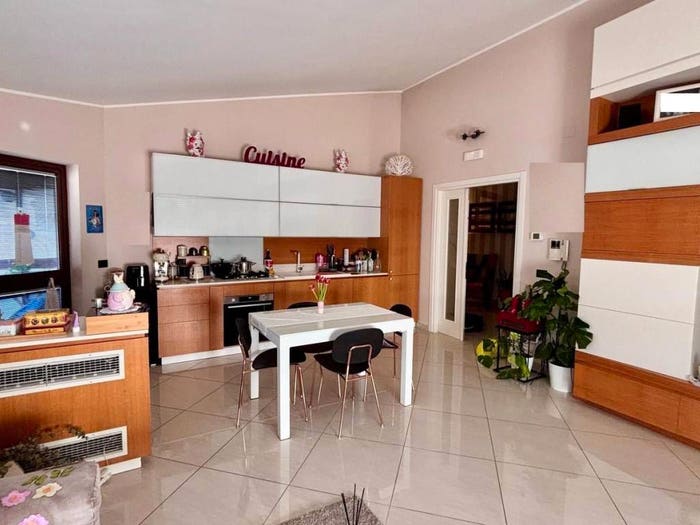 Appartamento quadrilocale in vendita in Floridia