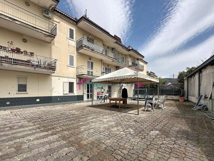 Appartamento quadrilocale in vendita in Via Circumvallazione, Centro, Nola