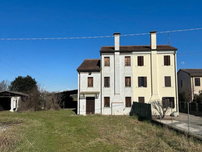 Casa trilocale in vendita in Via Maggiore, Centro, Ospedaletto Euganeo