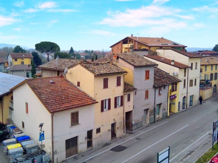 Appartamento trilocale in vendita in Via Bastiola, Bastia, Bastia Umbra