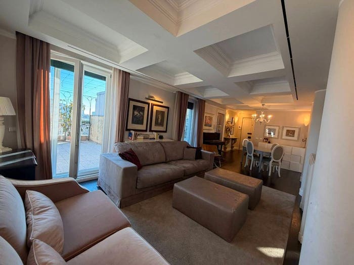 Appartamento con 6 locali in vendita in Via Antonio Cantore, Sampierdarena, Genova