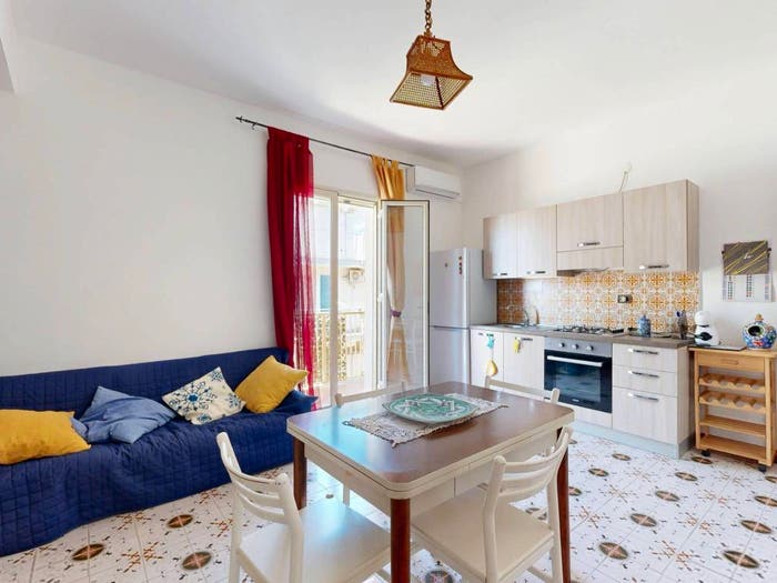 Appartamento trilocale in vendita in Via Giovanni Verga, Villa Margi, Reitano