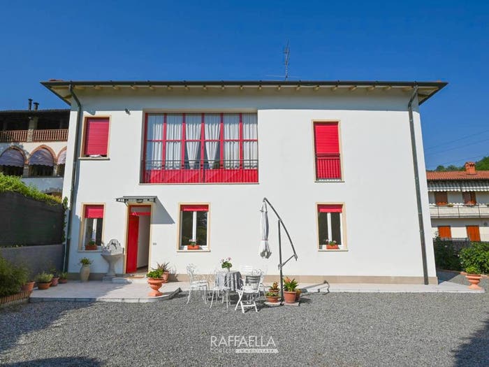 Casa con 6 locali in vendita in Via Divisione Tridentina, Carobbio, Carobbio degli Angeli