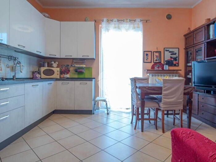 Appartamento trilocale in vendita in Via Giuseppe Airenti, Porto Maurizio, Imperia