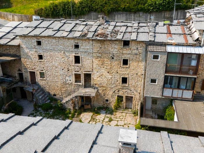 Casa bilocale in vendita in Via Garibaldi snc, Giare, Sant'Anna d'Alfaedo