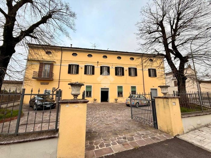 Casa con 5 locali in vendita in Via Roma, Centro, Tornata