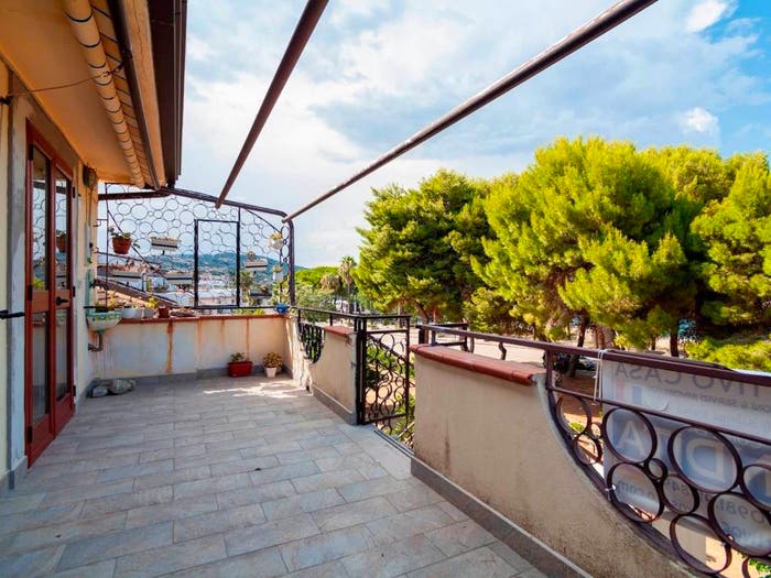 Appartamento quadrilocale in vendita in Borgata Marina, Roseto Capo Spulico