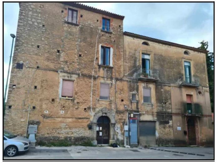 Appartamento con 6 locali in vendita in Via Nicola De Mattia, Centro, Vallo della Lucania