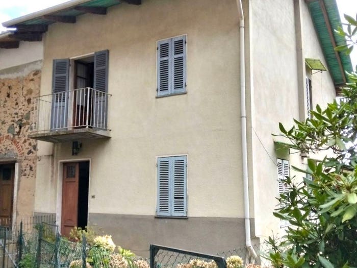 Casa con 5 locali in vendita in Frazione Seletto, Veglio