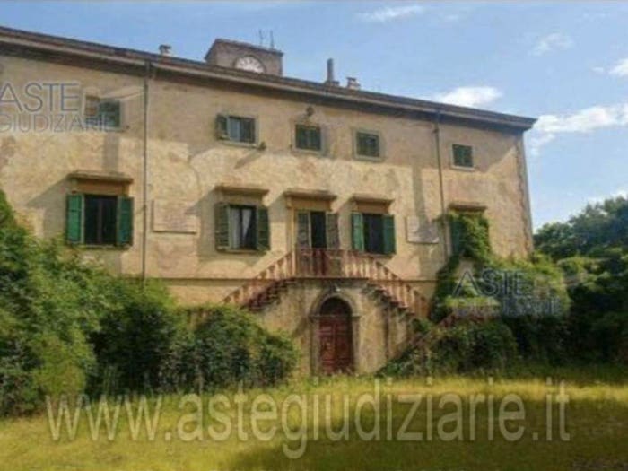 Casa con 6 locali in vendita in Via di Badia, Collesalvetti