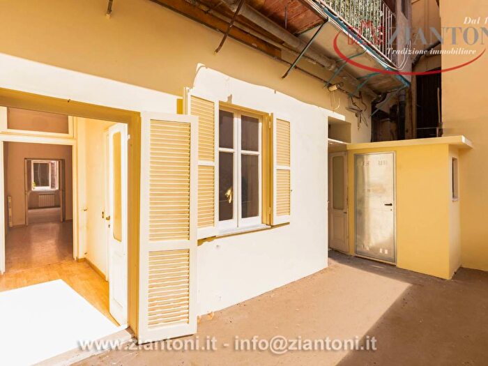 Appartamento con 5 locali in vendita in Via dei Greci, Piazza del Popolo, Roma