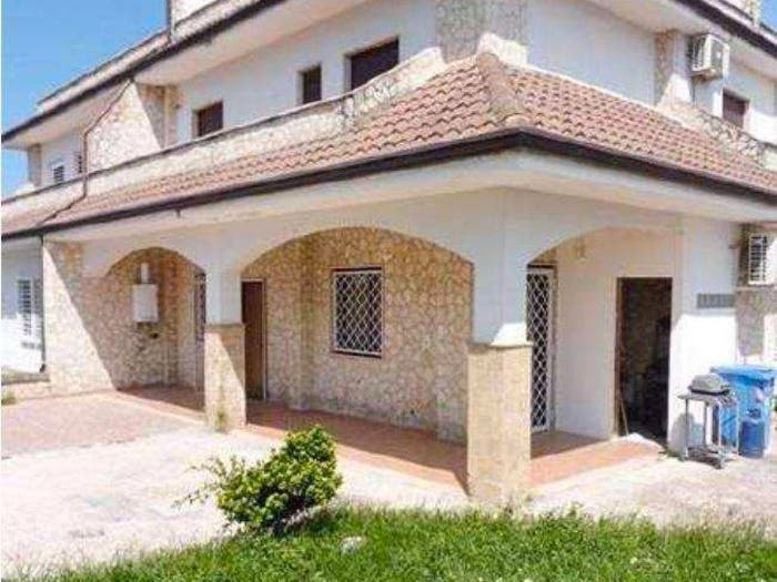 Appartamento con 6 locali in vendita in Via delle Dune, Villa Literno