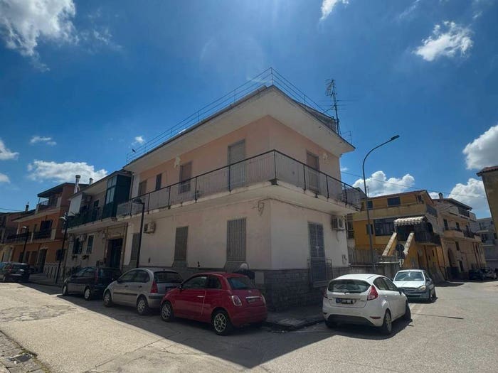 Casa con 5 locali in vendita in Via Maggio, Succivo