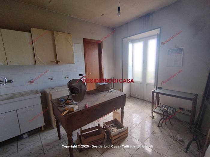 Casa trilocale in vendita in Corso Umberto I, Centro, Petralia Soprana