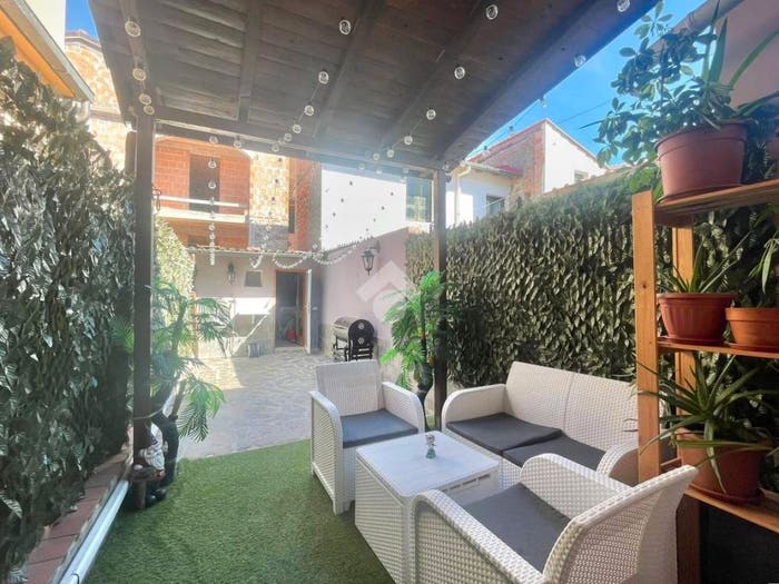 Casa quadrilocale in vendita in Via Vittorio Emanuele II, Centro, Poggio a Caiano