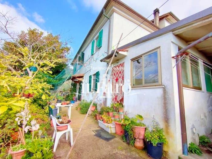 Casa con 6 locali in vendita in Via Eugenio III, Calci