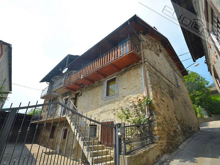 Appartamento con 5 locali in vendita in Frazione Flandre, Villaretto, Roure